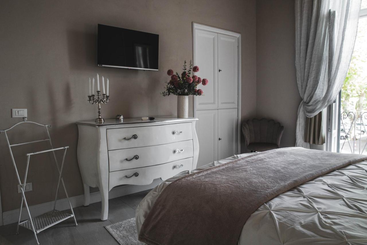 Belvedere Luxury Apartment, View On The Walls * Lucques