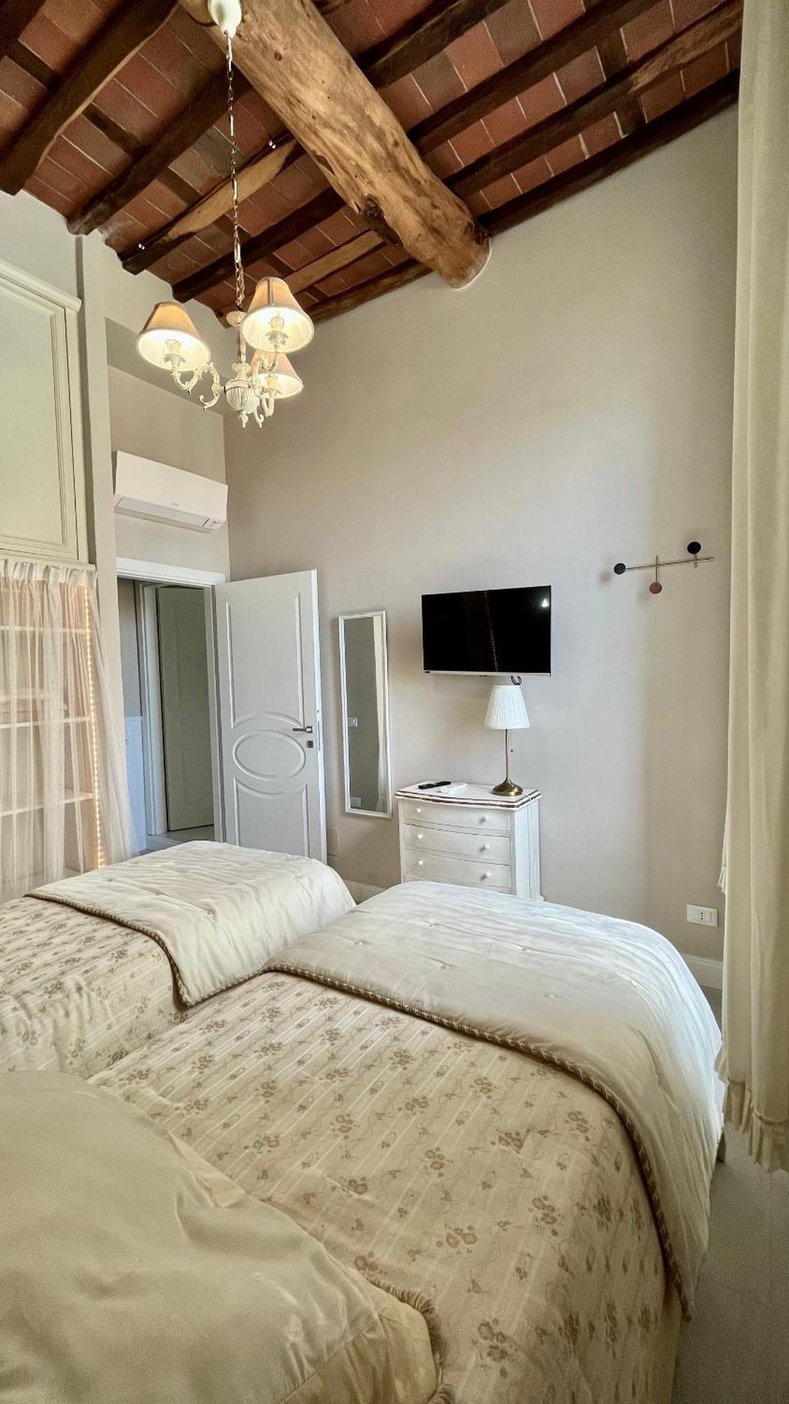 Belvedere Luxury Apartment, View On The Walls Appartement *